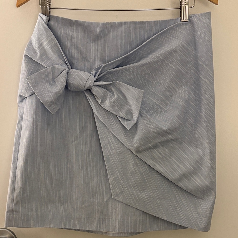 NWT LOFT Light Blue Pinstripe Tie-Front Lined Beach Preppy Mini Skirt SZ 12